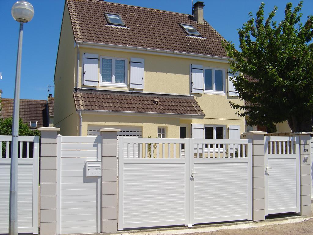Gite De Eric Et Rose Bernieres-sur-Mer Exterior photo